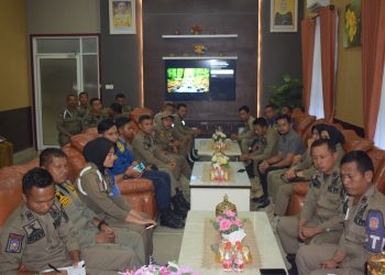 Lebih Besar Gaji Buruh Pabrik, Petugas Satpol PP Langkat Audiensi ke Ketua DPRD