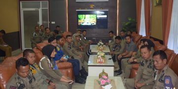 Lebih Besar Gaji Buruh Pabrik, Petugas Satpol PP Langkat Audiensi ke Ketua DPRD