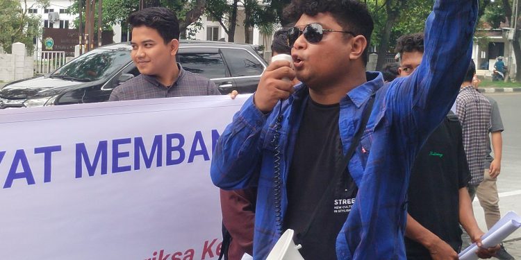 Ariswan Desak Negara Tidak Memberi Ruang Debt Collector/ Mata Elang, Penarik Kendaraan Dijalan