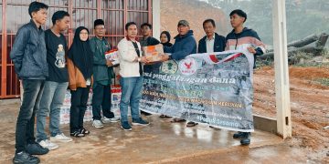 PB IKA UMN Al Washliyah & Organisasi MARGA-SU Menyalurkan Bantuan